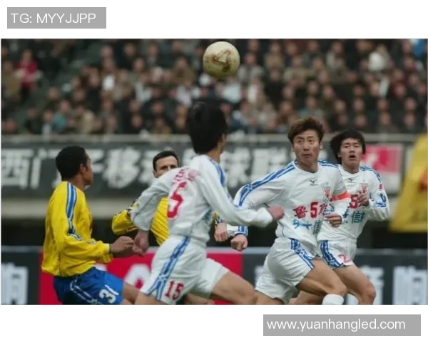 济宁足球明星队全新阵容揭晓精彩瞬间尽在照片中 济宁足球明星队全新阵容揭晓精彩瞬间尽在照片中