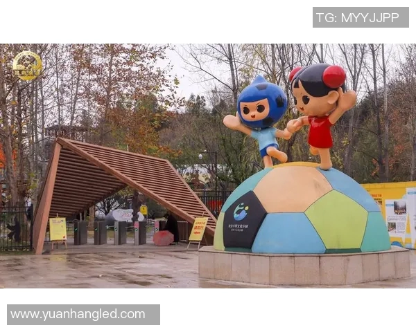 深圳东门足球明星玩偶引领潮流打造独特球迷文化新体验