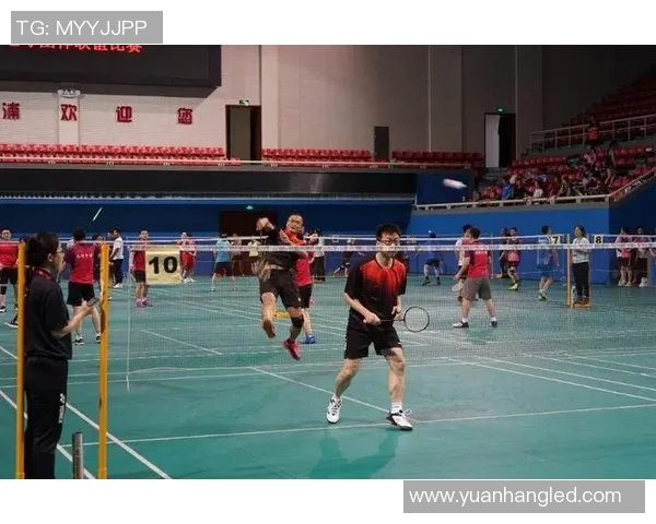 广州羽毛球队在邀请赛中以96分稳居积分榜首位展现强劲实力